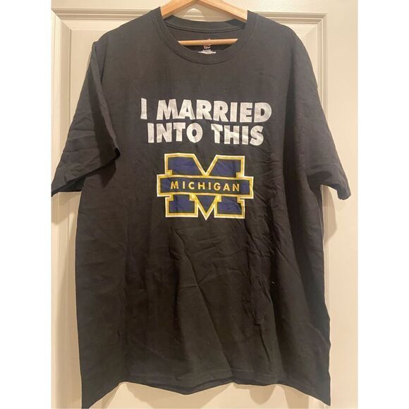 I Married Into This Michigan T-shirt size XL - Picture 1 of 2